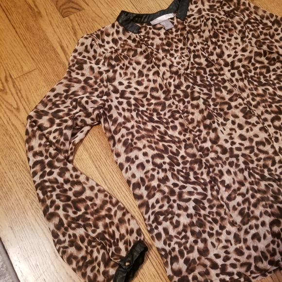 Forever21 leppert top - Picture 2 of 7